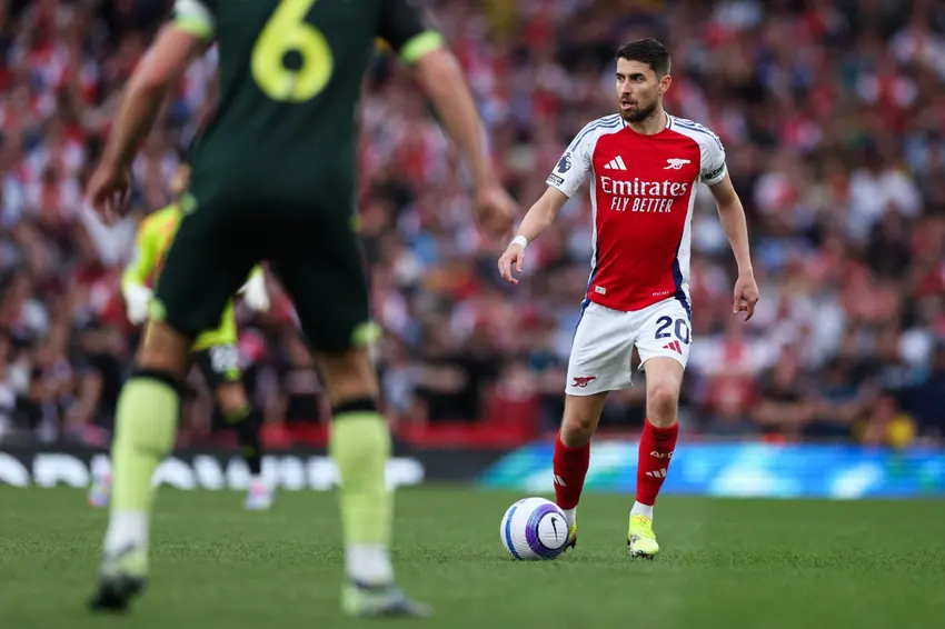 Jorginho define saída do Arsenal e prepara chegada ao Flamengo